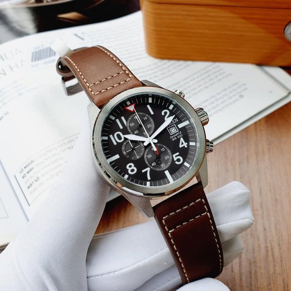 Sale! Citizen Sports 43mm Men's Leather Watch! - Picture 3 of 5